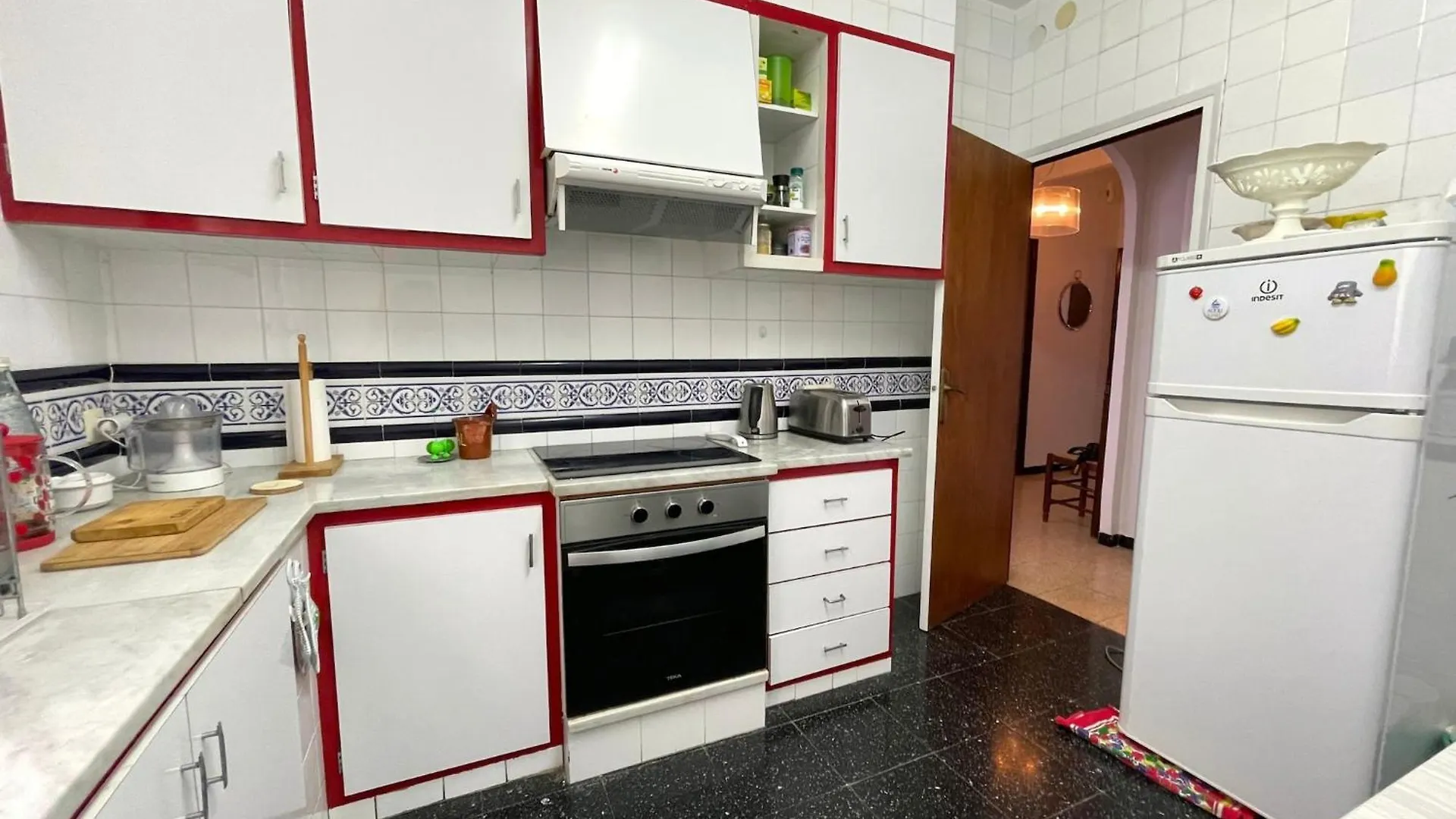 The Apartment In L'Escala Has 4 Bedrooms