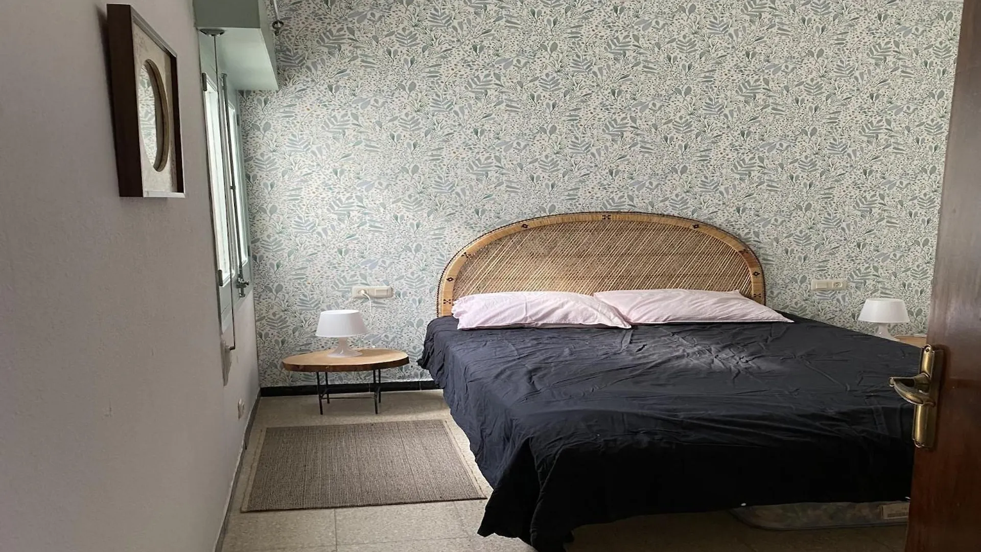 The Apartment In L'Escala Has 4 Bedrooms