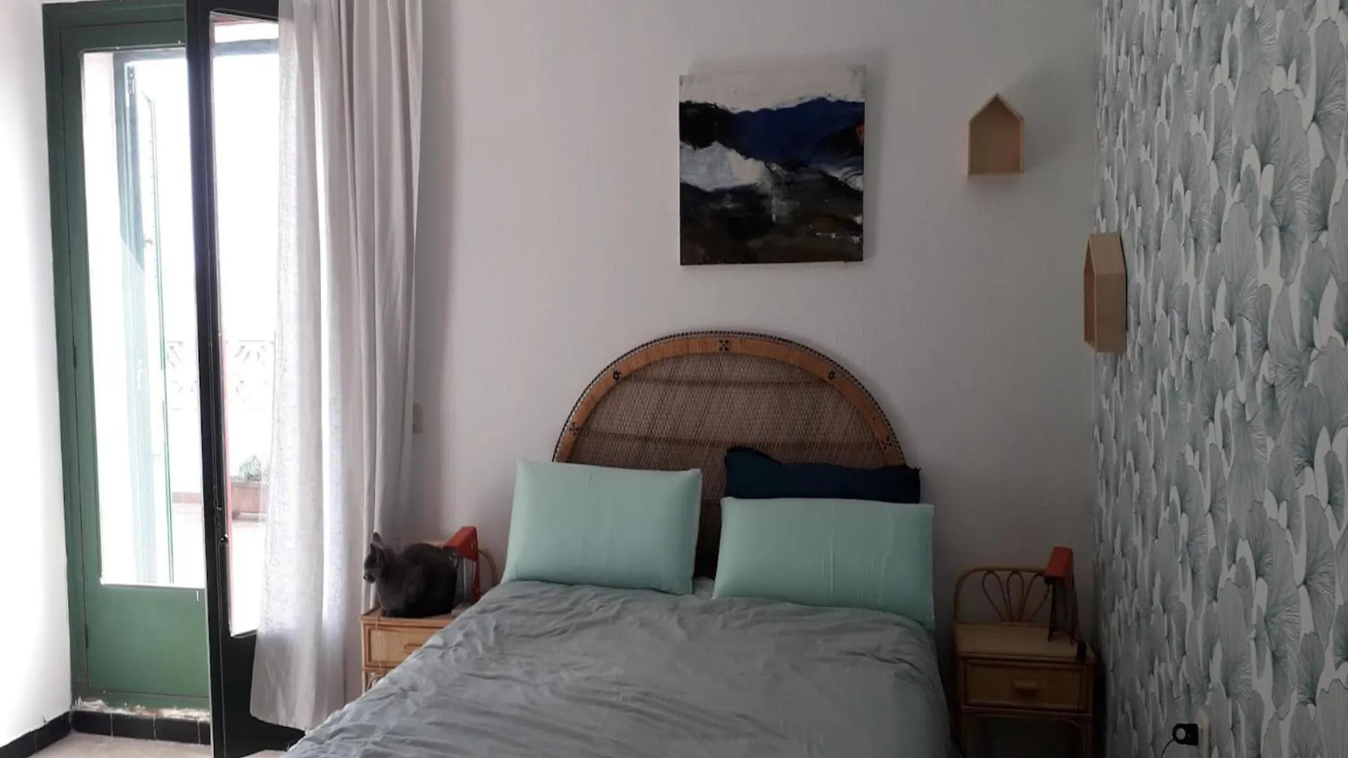 The Apartment In L'Escala Has 4 Bedrooms