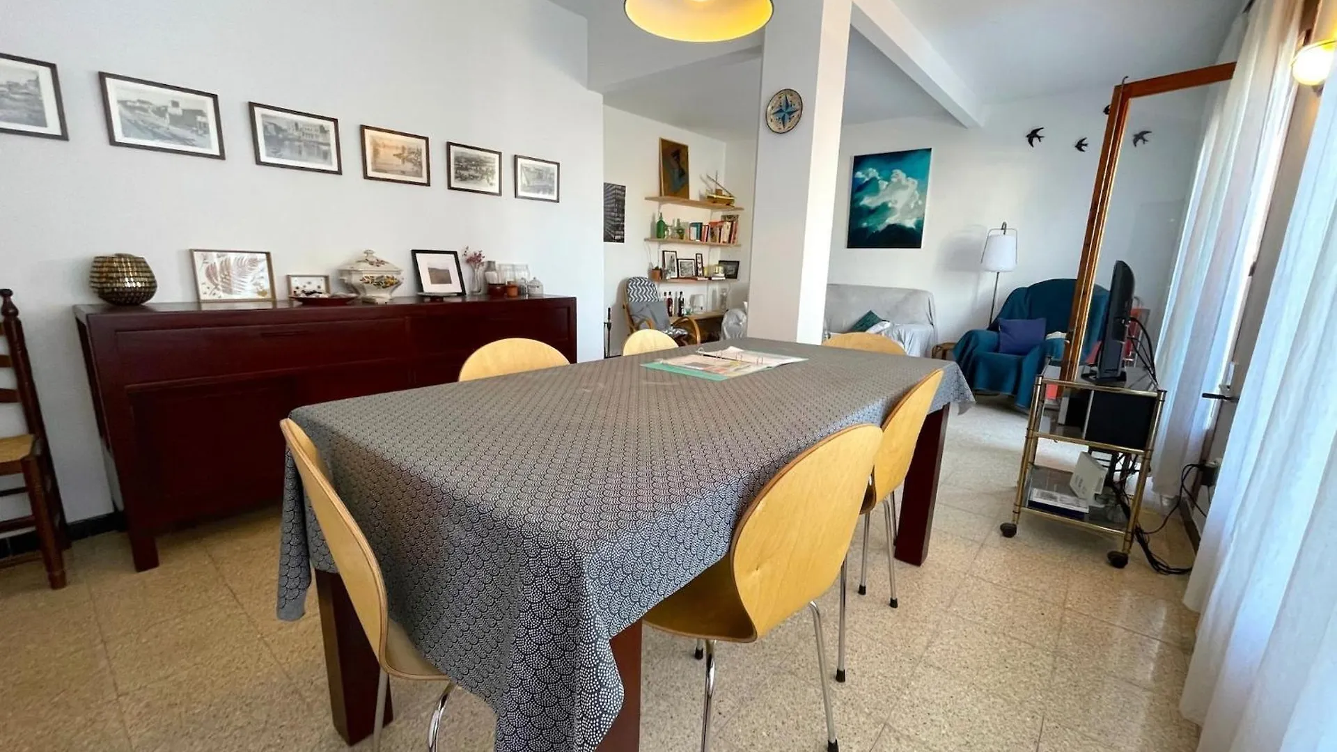 The Apartment In L'Escala Has 4 Bedrooms