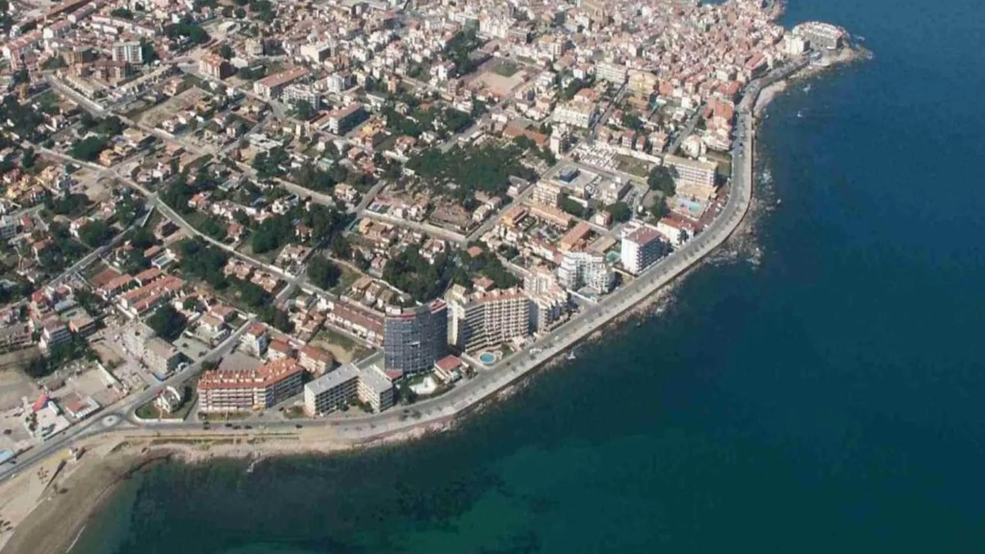 The Apartment In L'Escala Has 4 Bedrooms 0*,  Spagna